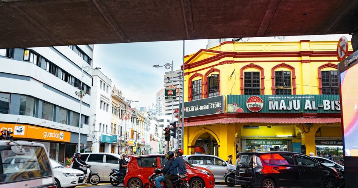 Cover Image for How ZUS Coffee Overtook Starbucks In Malaysia: Digital Retail, Value Pricing, And Southeast Asia Expansion In Kuala Lumpur, Manila, Jakarta, And Bangkok