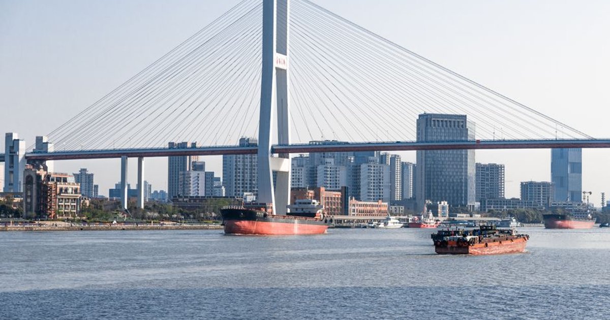 Cover Image for How Chinas Pinglu Canal Transforms Guangxi, Qinzhou And ASEAN Trade With A New River-to-Sea Route