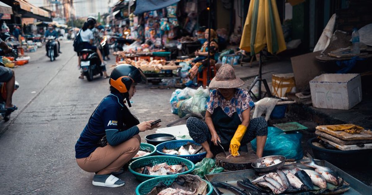 Cover Image for Shopee Choice Global: Navigating Platform Competition And Protecting Seller Listings In Southeast Asia