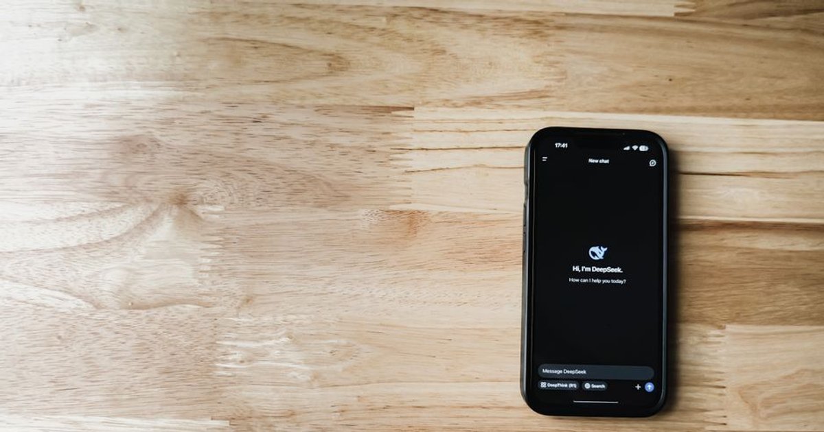Cover Image for How Starbucks AI Strategy Is Redefining Mobile App UX And Loyalty To Drive Sales And Operational Excellence
