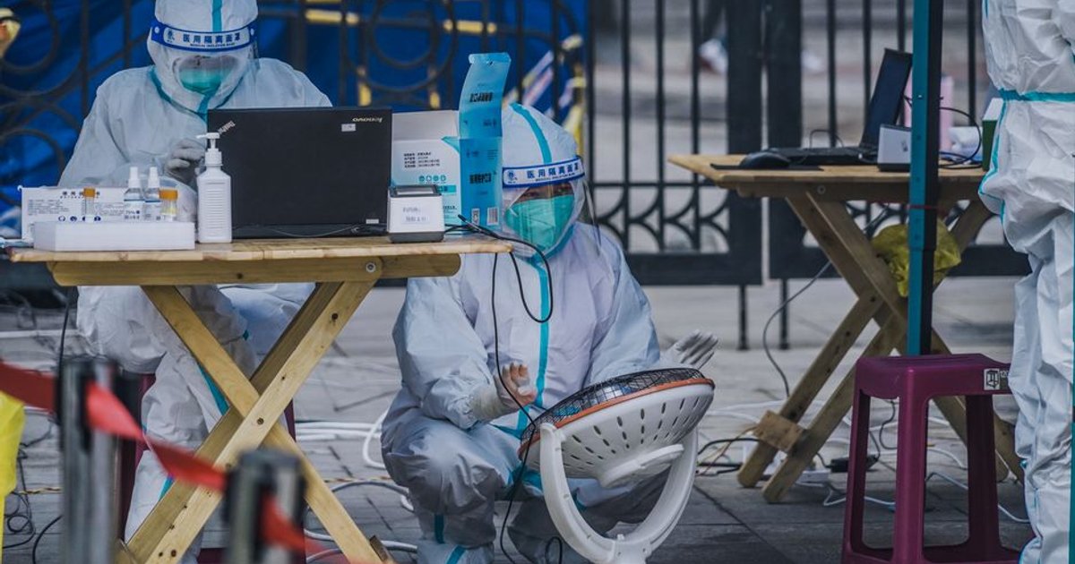 Cover Image for Singapore Steps Up AI Safeguards And Healthcare Worker Protection Amid Rising Global Risks And Data Leaks