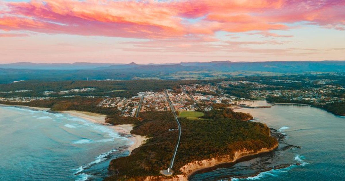 Cover Image for Tornado Devastates Ulladulla And NSW South Coast As Grand Final Events Unfold In Newcastle And Sydney