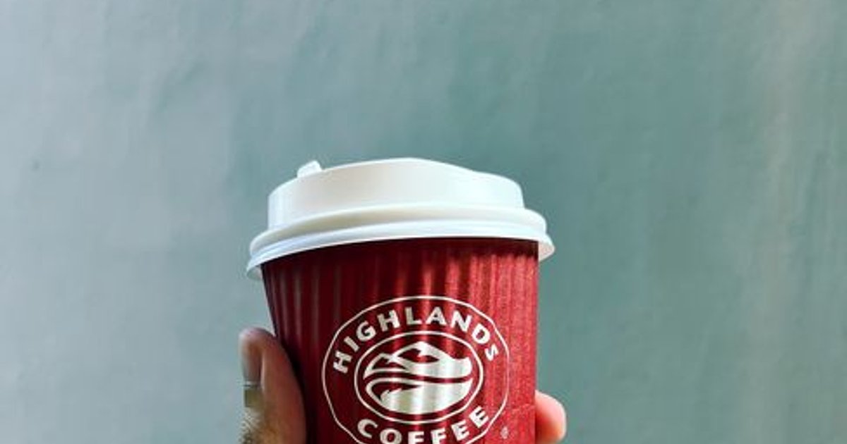Cover Image for Evidence Vs. Hype In Skincare And Coffee: Winning With Localization, Franchising, And Innovation In Singapore