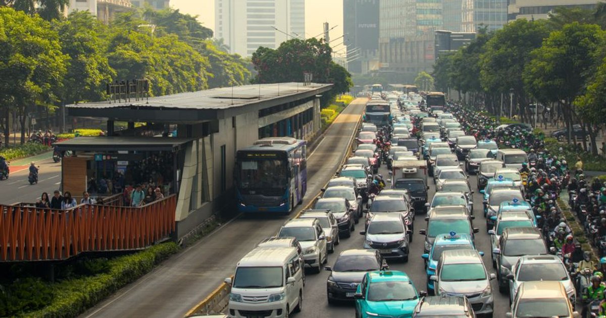 Cover Image for Singapore Haze In October 2026: Unhealthy Air Quality, Business Risks And Household Safety Amid Smoke From Indonesia