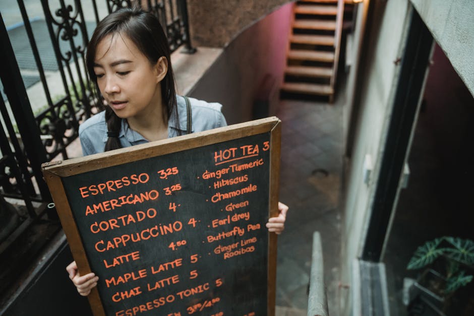 Cover Image for Strategic Naming in the Coffee and Tea Shop Industry: Crafting an Unforgettable Brand