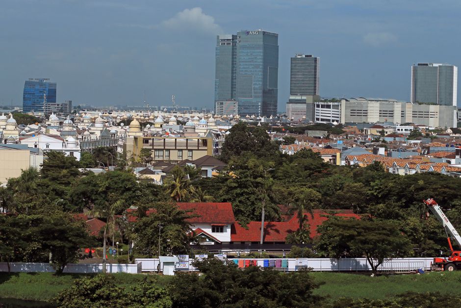 Cover Image for Climate-Adaptive Skincare For Jakarta, Manila, Bangkok & Beyond: How Pollution, Heat, And Humidity Are Reshaping Barrier Health In Southeast Asia