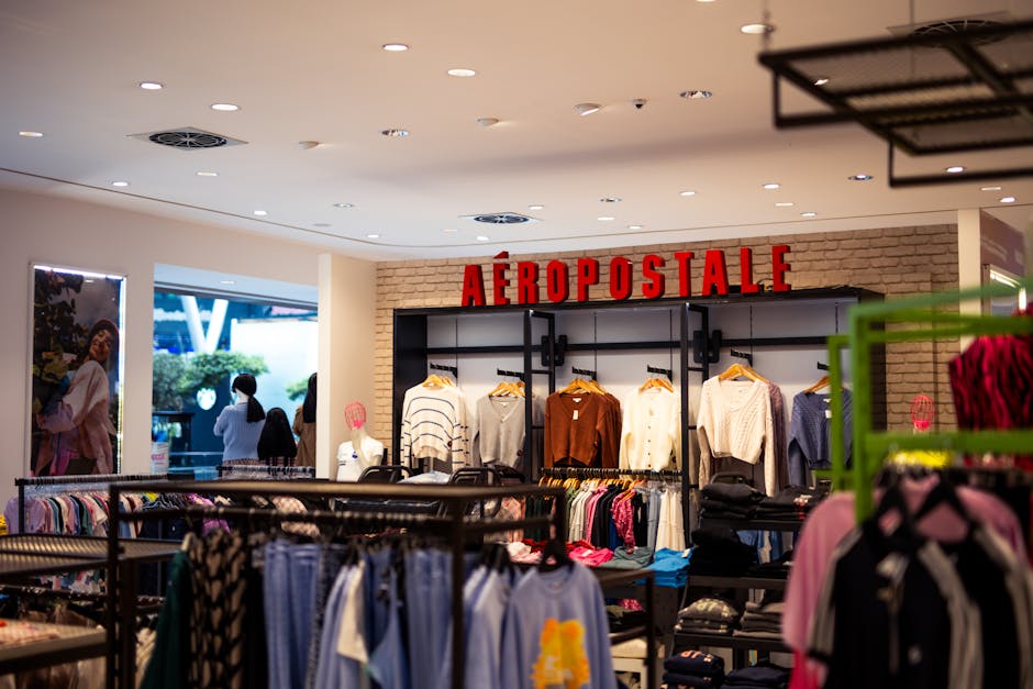 Cover Image for Redefining Retail: How Small Store Fronts Bolster Brand Experience