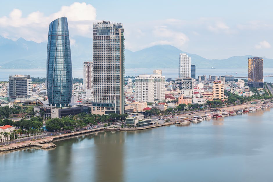 Cover Image for Vietnam Startup Ecosystem 2026: HCMC, Hanoi, Da Nang Power Big Tech Growth In AI, Semiconductors, Green Tech