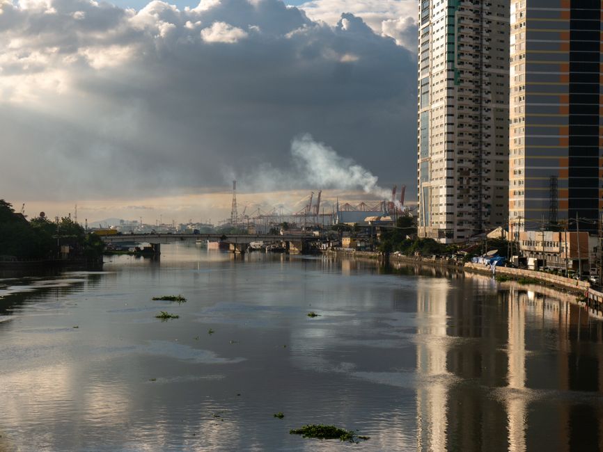Cover Image for How Heat, Humidity, And Pollution Are Accelerating Skin Aging In Jakarta, Manila, Bangkok & Singapore—And The Climate-Adaptive Skincare Systems You Need Now
