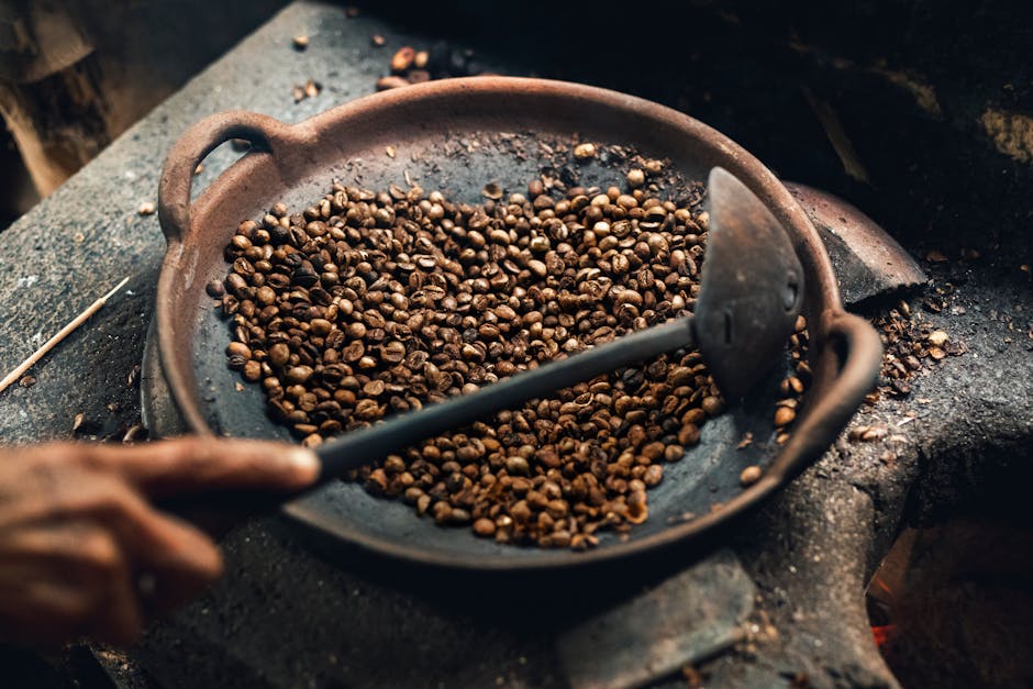 Cover Image for The Brewing Battle: ZUS Coffee's Ascent and Starbucks' Struggle in Southeast Asia