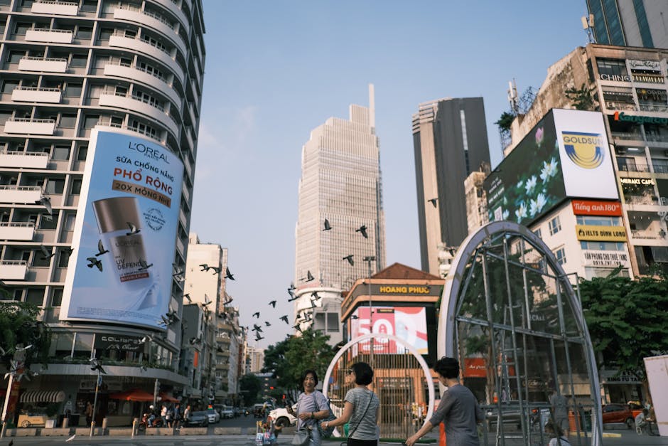 Cover Image for Urban Commute Shield: Adaptive Skincare Solutions For UV, AQI, And Humidity In Bangkok And Ho Chi Minh City