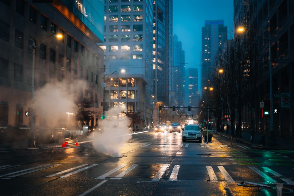 Cover Image for How Urban Heat, Humidity, UV & Pollution Are Rewriting Skincare In Southeast Asia: Climate-Resilient Routines For Bangkok, Manila, Jakarta & Beyond