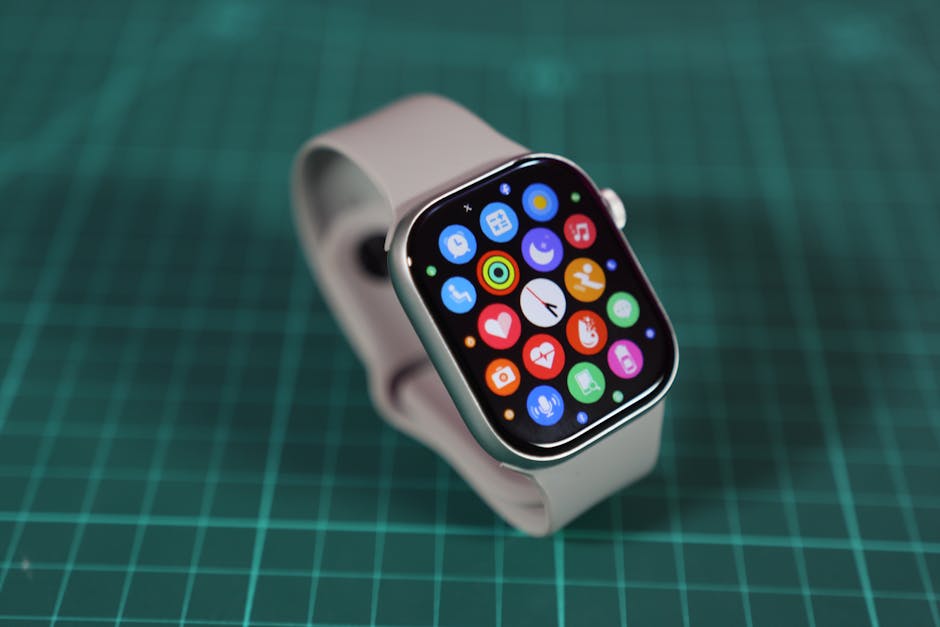 [Smart Watch] AMOLED Ultra-HD Screen AI Voice Smartwatch - $29.39 (58% Off)