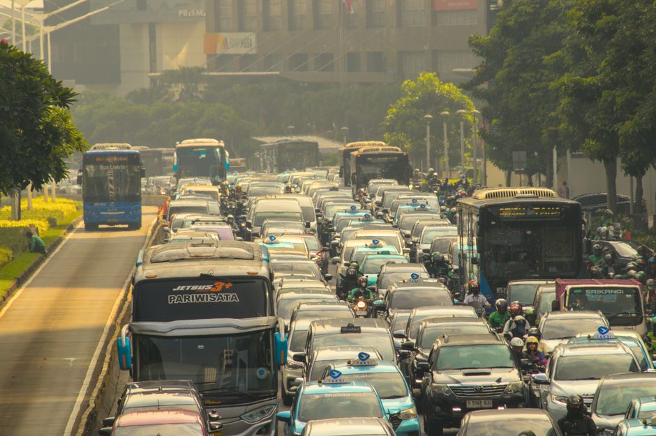 Cover Image for How PM2.5 And Humid Heat Are Changing Skincare In Southeast Asia: Pollution-Proof Routines For Jakarta, Hanoi, Bangkok, Manila, And Beyond