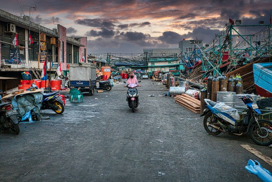 Cover Image for Triple-Stress Skincare In Southeast Asia: How Jakarta, Bangkok, And Manila Are Adapting To Chronic Heat, Pollution, And UV In 2026