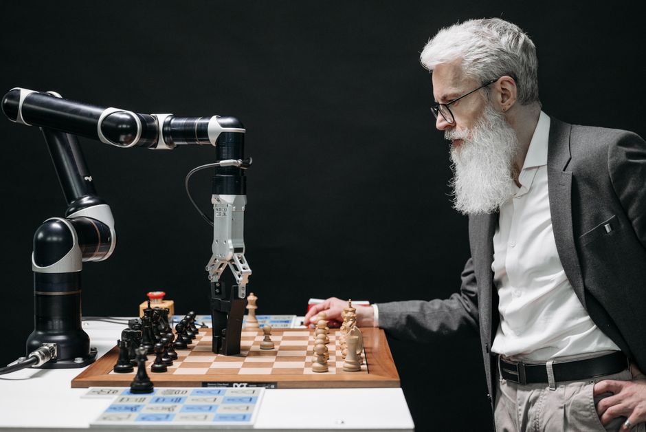 Cover Image for AI At Scale In 2026: How B2B Leaders Can Drive Profitable, Compliant Growth Under The EU AI Act And US Procurement Rules