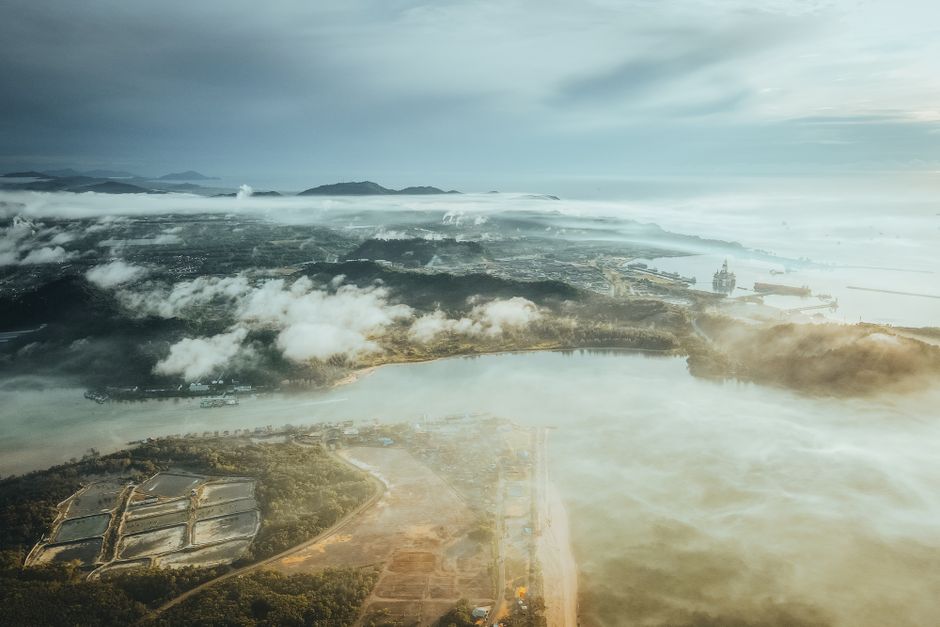 Cover Image for How Urban Southeast Asias Extreme Climate And Pollution Are Rewriting Your Skin: The 2026 Guide To Barrier And Microbiome Health