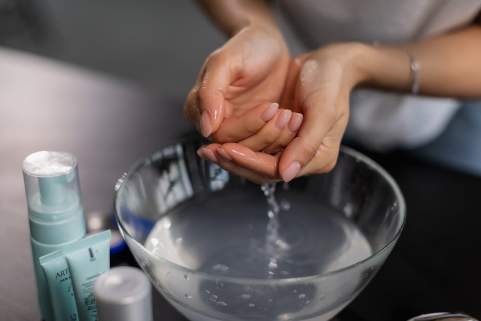 Cover Image for Oily-Dehydrated Skin Solutions: Adaptive Skincare Routines For Singapore And Kuala Lumpurs Humid, High-UV Climate