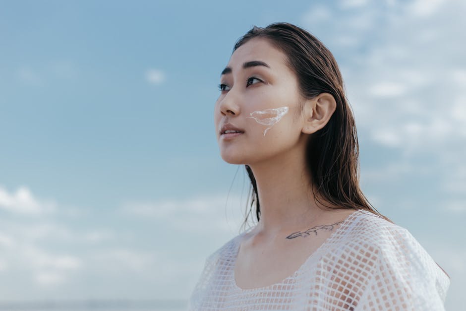Cover Image for Jakarta Skincare Survival Guide: How To Build UV-Proof, Lightweight Routines For High Humidity, Pollution & Extreme Sun In Southeast Asia