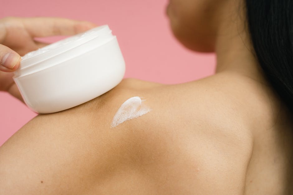 Cover Image for Sensitive Skin Solutions In Singapore, Manila & Bangkok: The Ultimate Guide To Dermatologist-Led Teleconsults And Custom Humid-Climate Routines